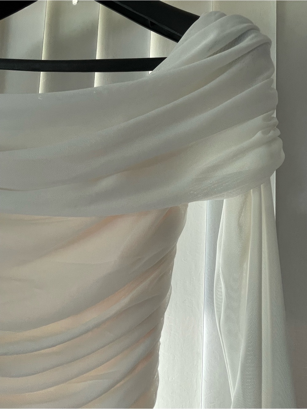 BHLDN - Anthropologie- Off-the-Shoulder Folded Bodice Ivory Wedding Gown- M - Picture 8 of 12